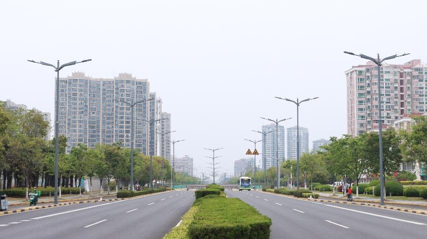 從“桿件林立”到“井然有序”,合桿整治,如何重塑,城市道路空間,品質(zhì)